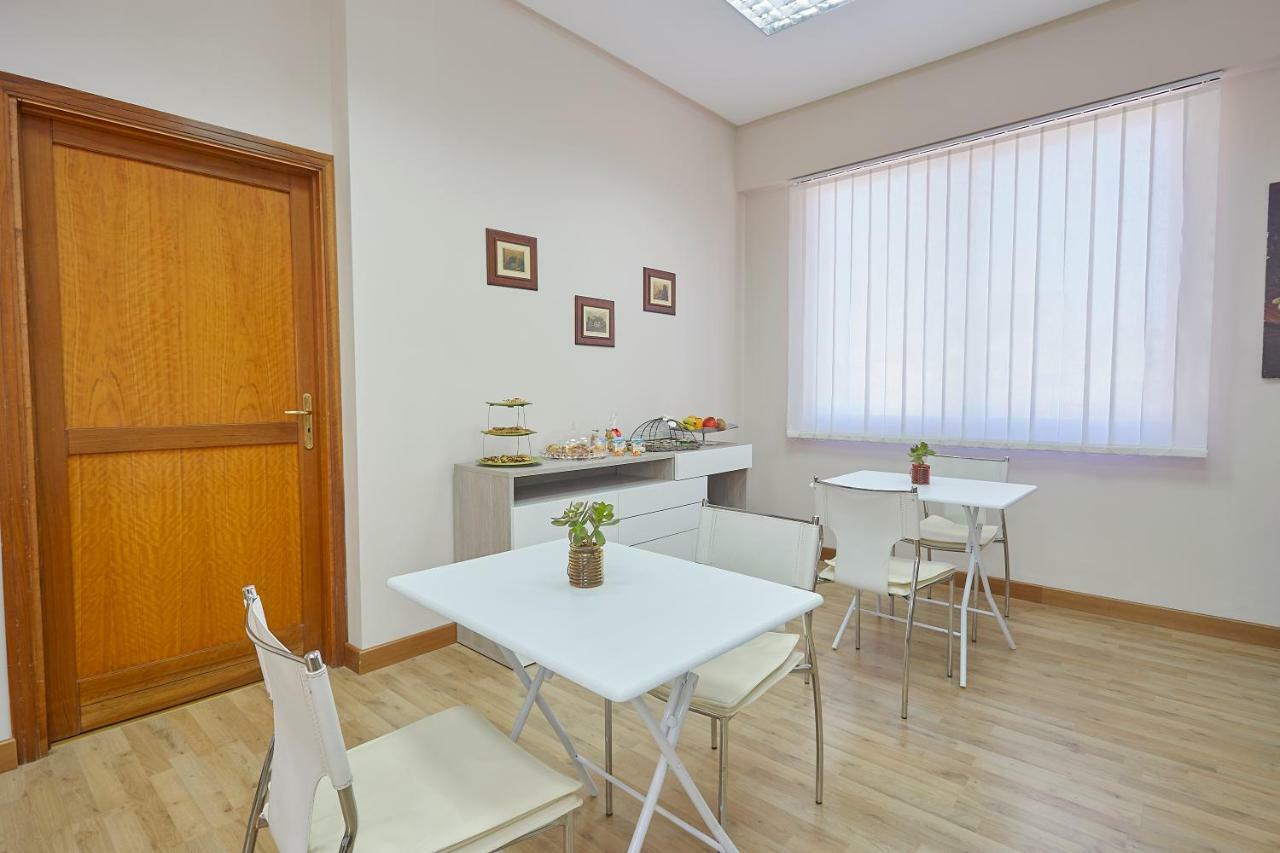 Sturzo 44 Bed and Breakfast Palermo Buitenkant foto