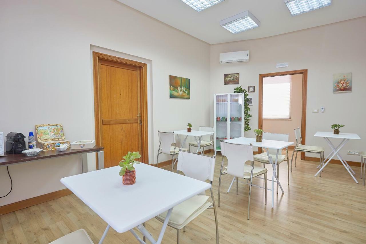 Sturzo 44 Bed and Breakfast Palermo Buitenkant foto