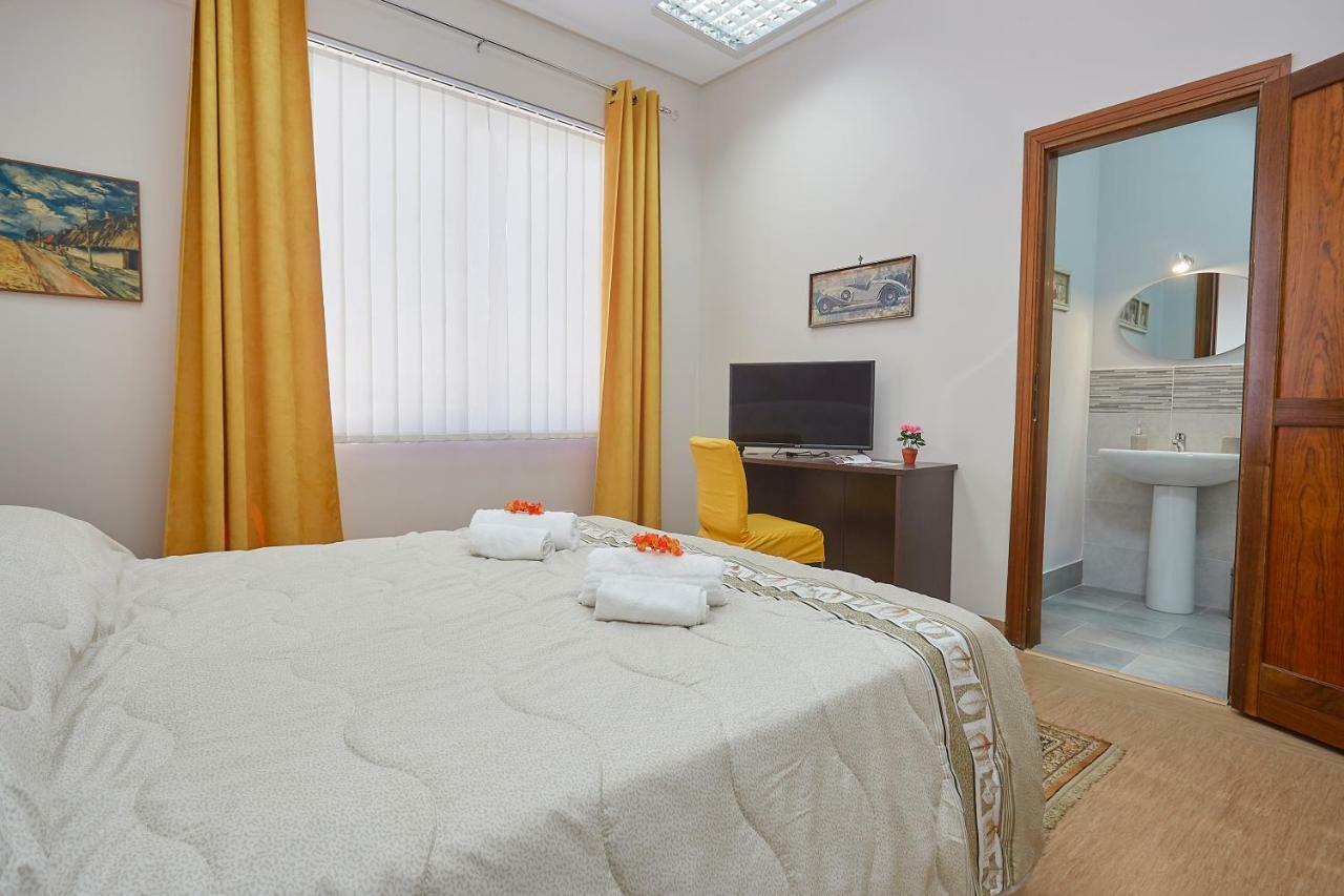 Sturzo 44 Bed and Breakfast Palermo Buitenkant foto
